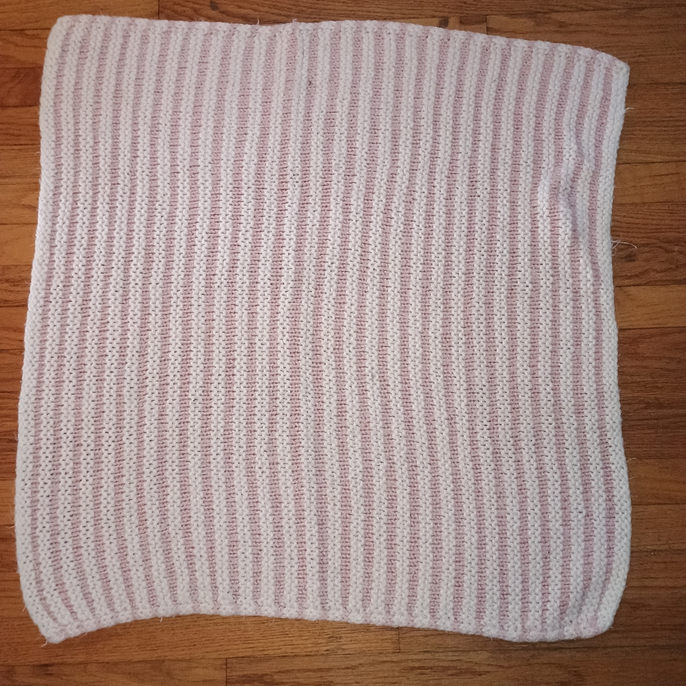 ✨ 2 For $6 ✨ Pink and White Striped Knit Baby Blanket